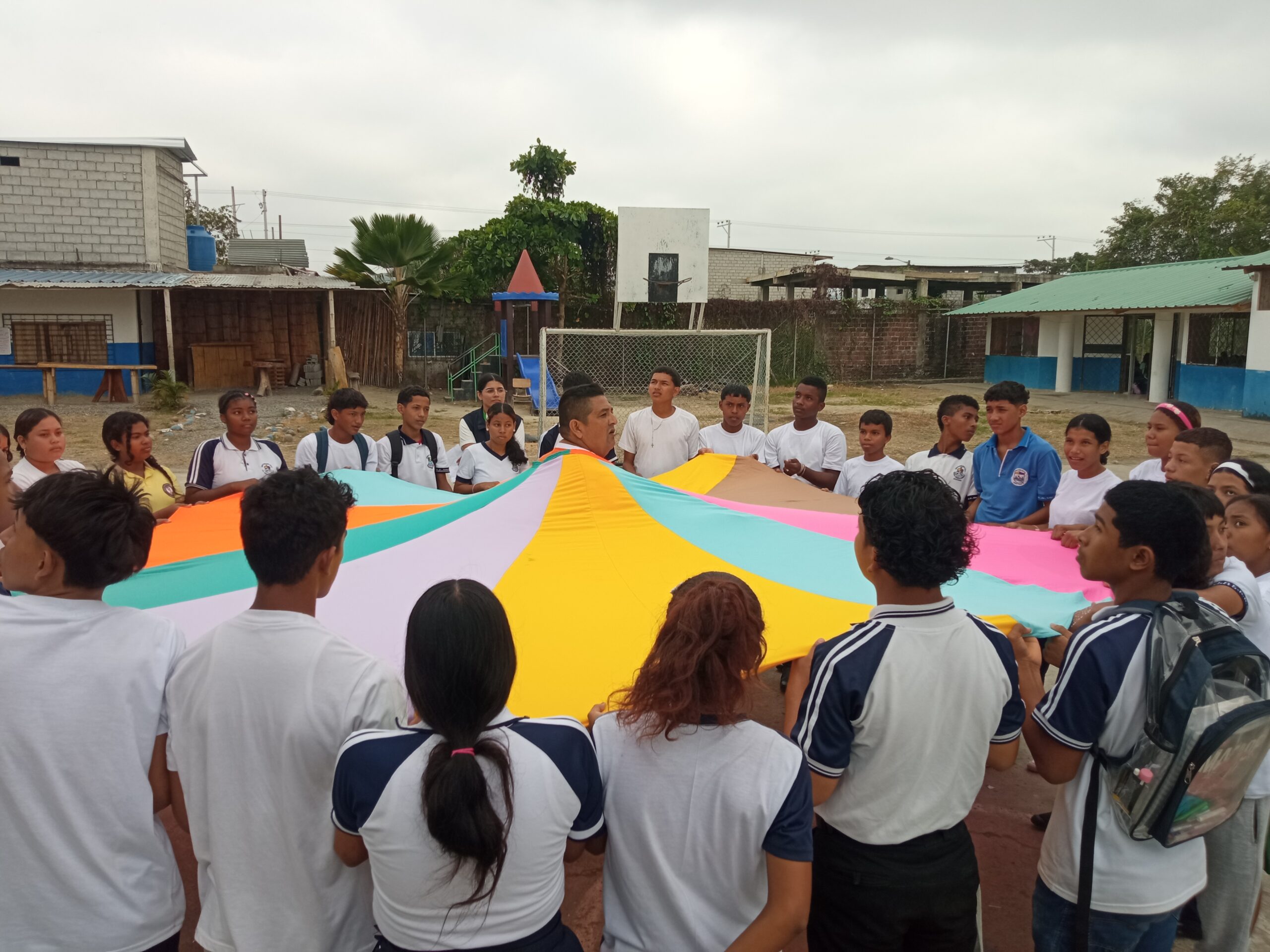Red de Escuelas Seguras y Protectoras en Esmeraldas — 2