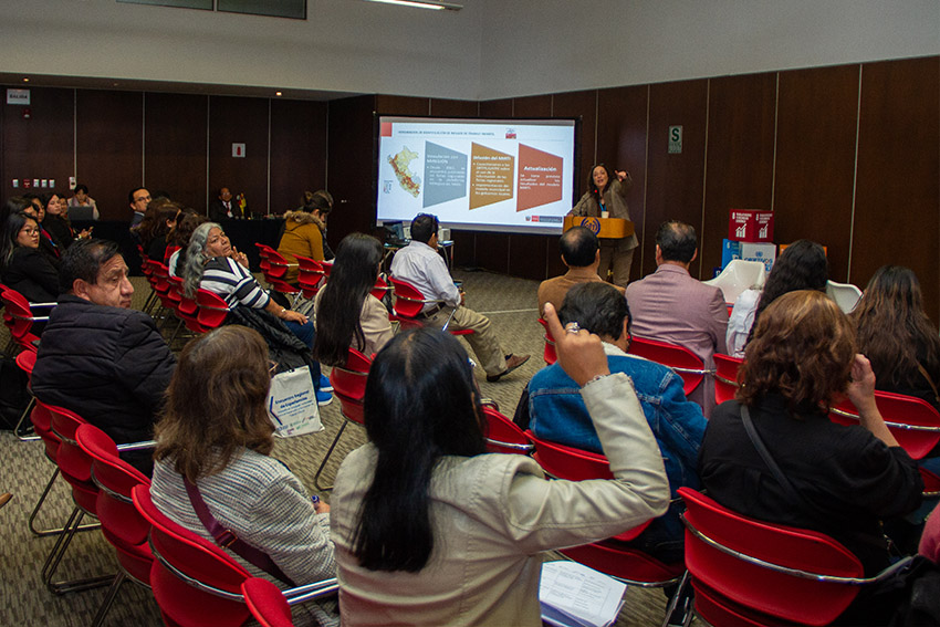 Movilidad Humana en Perú y Ecuador